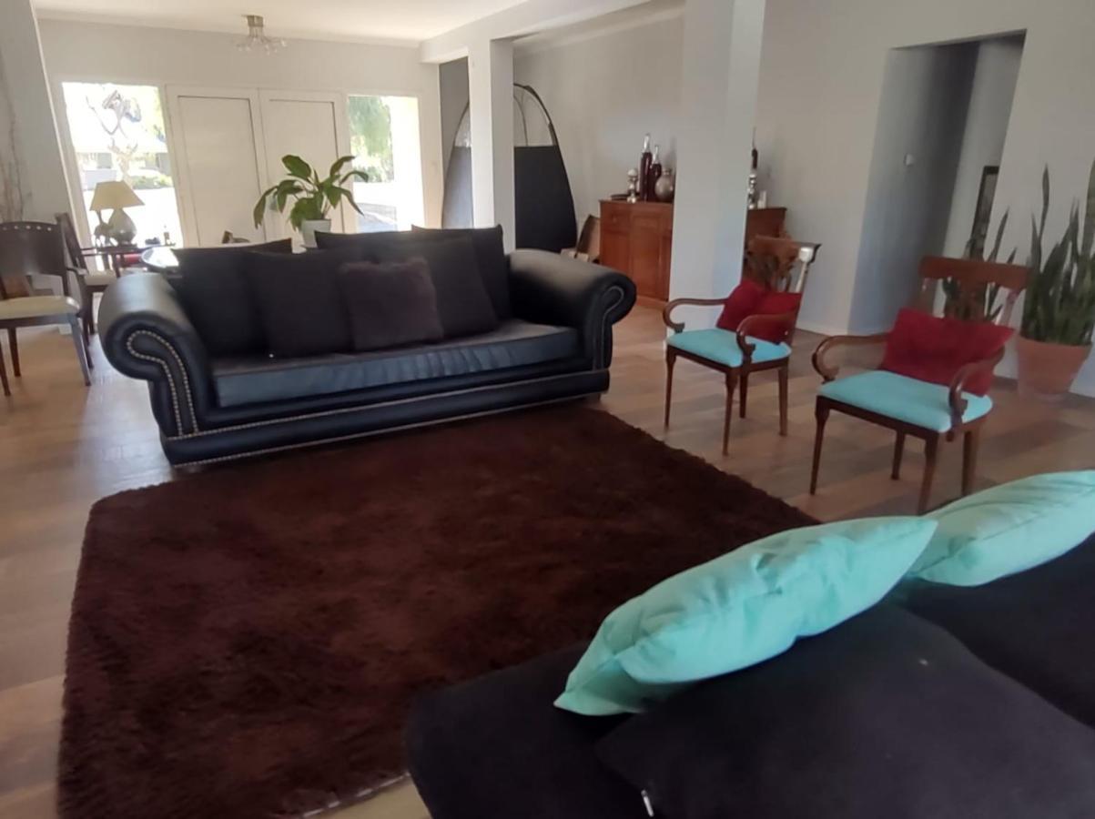 Casa 6 A Malibu 3Km Del Aeropuerto Podes Dejar Tu Auto Villa Allende Exteriör bild