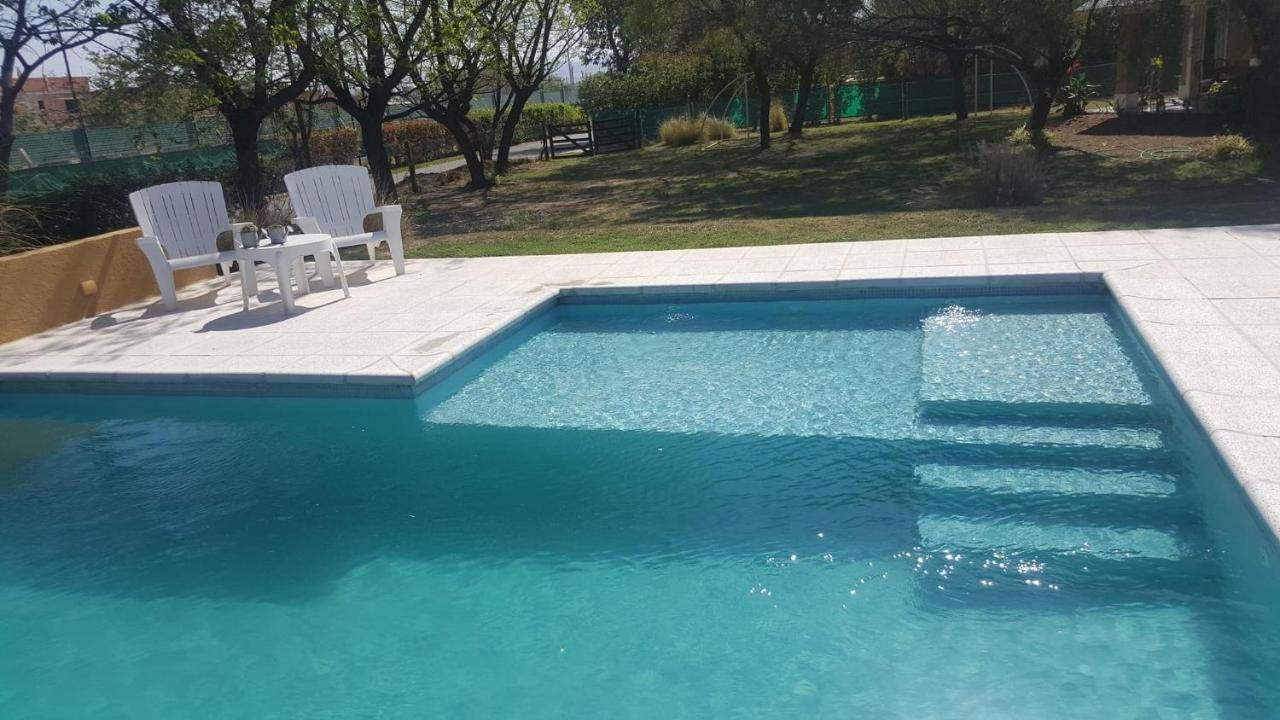Casa 6 A Malibu 3Km Del Aeropuerto Podes Dejar Tu Auto Villa Allende Exteriör bild