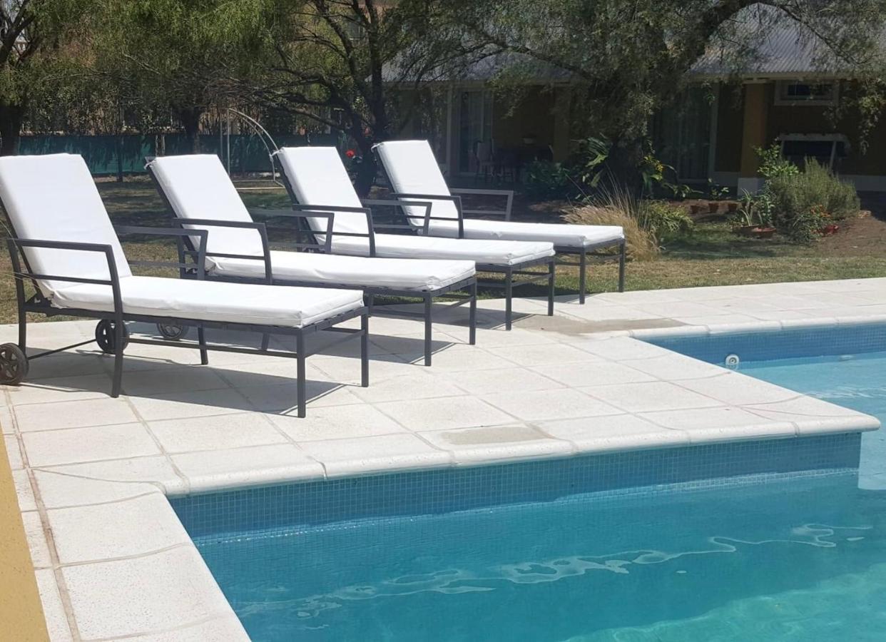 Casa 6 A Malibu 3Km Del Aeropuerto Podes Dejar Tu Auto Villa Allende Exteriör bild